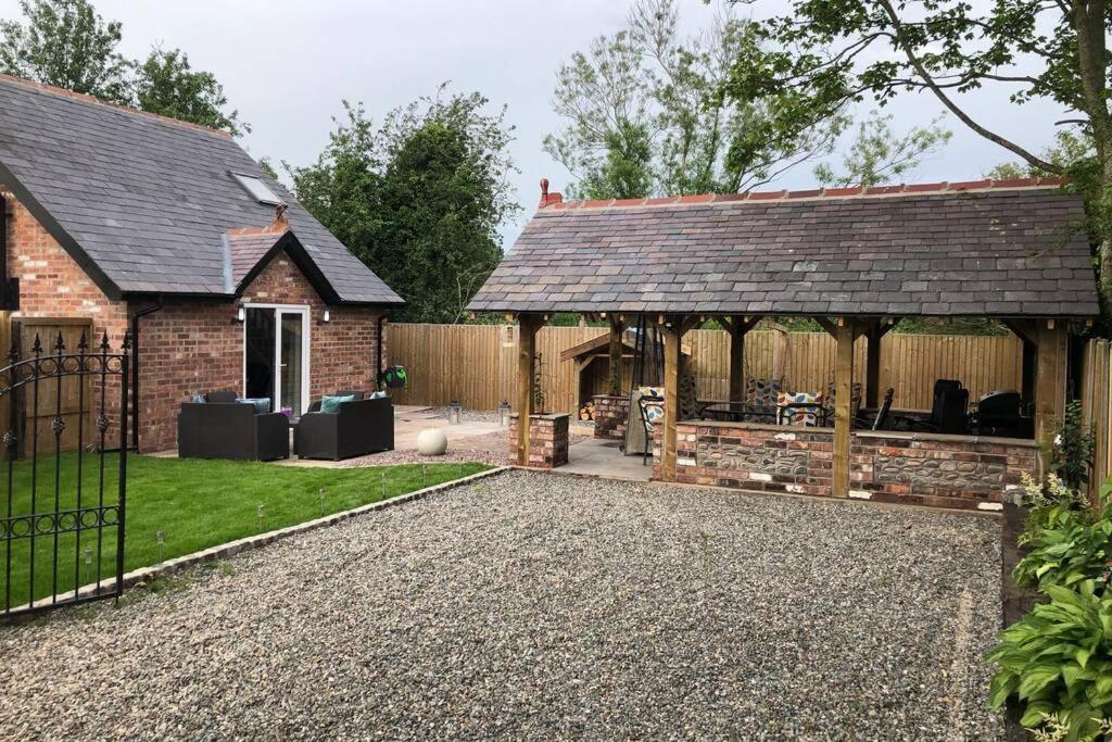 Dove Nest Cottage Blackpool Lytham St Annes Buitenkant foto
